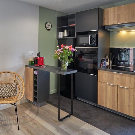 Centre ville à pied Appt avec SAUNA, Linge, Wifi, Stationnement Gratuit Vannes Exterior foto