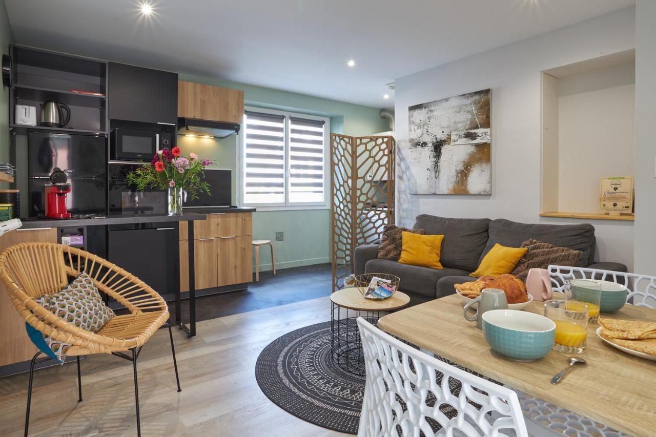 Centre ville à pied Appt avec SAUNA, Linge, Wifi, Stationnement Gratuit Vannes Exterior foto