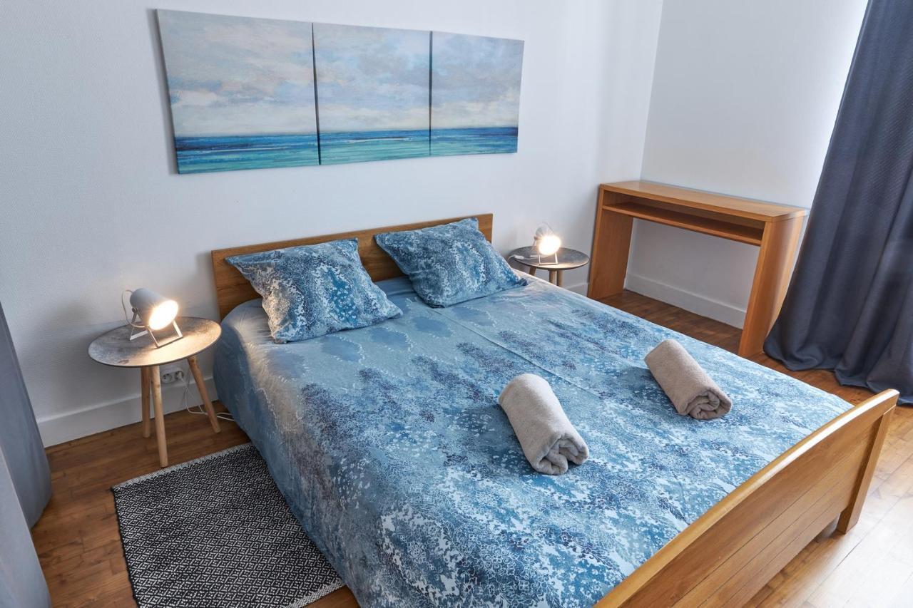 Centre ville à pied Appt avec SAUNA, Linge, Wifi, Stationnement Gratuit Vannes Exterior foto